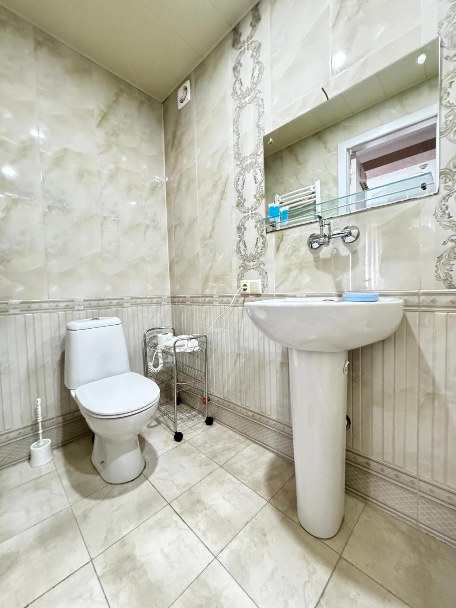 Tbilisi Center Hotel ภายนอก รูปภาพ